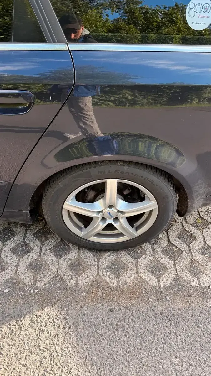 Gebraucht Audi A4 131 PS (96 kW) 2002 Blau Kombi