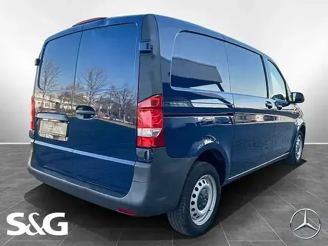 Gebraucht Mercedes Vito 102 PS (75 kW) 2020 Blau Van