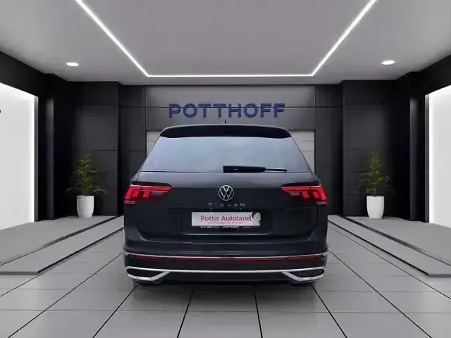 Gebraucht VW Tiguan Elegance 150 PS (110 kW) 2023 Grau SUV