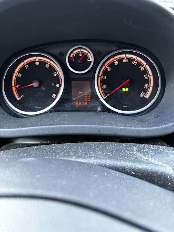 Gebraucht 2008 Opel Corsa Limousine | 2.000 € (Fairer Preis) - Bild 1/4