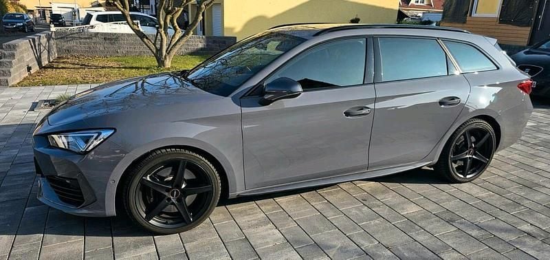 Second-hand Cupra Leon 310 CP (228 kW) 2023 Gri Break