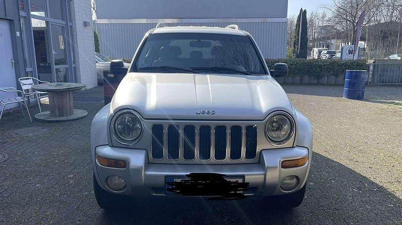 Gebraucht Jeep Cherokee Limited 211 PS (155 kW) 2002 Silber SUV