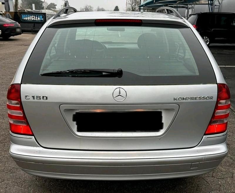 Gebraucht Mercedes C180 143 PS (105 kW) 2004 Silber Kombi