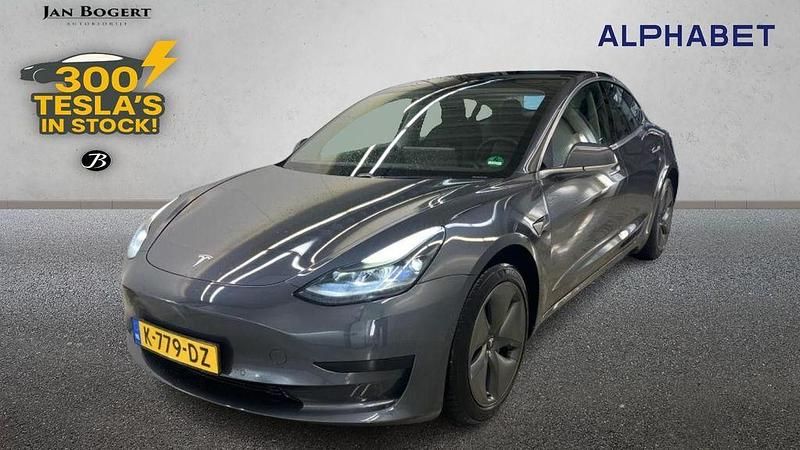 Grau Gebraucht 2020 Tesla Model 3 Standard Range Limousine | 17.900 € (Fairer Preis) - Bild 1/4