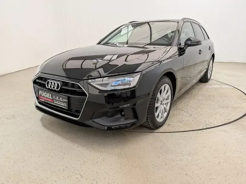 Gebraucht Audi A4 Comfort 190 PS (139 kW) 2022 Mythosschwarz metallic Kombi
