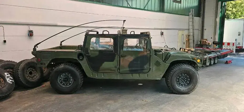 Gebraucht Hummer H1 150 PS (110 kW) 1987 Grün SUV