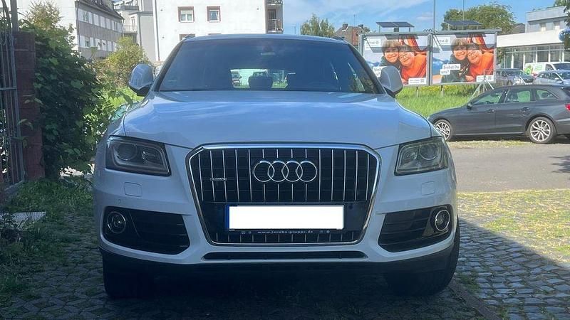 Weiß Gebraucht 2012 Audi Q5 Sport SUV | 14.200 € (Fairer Preis) - Bild 1/4