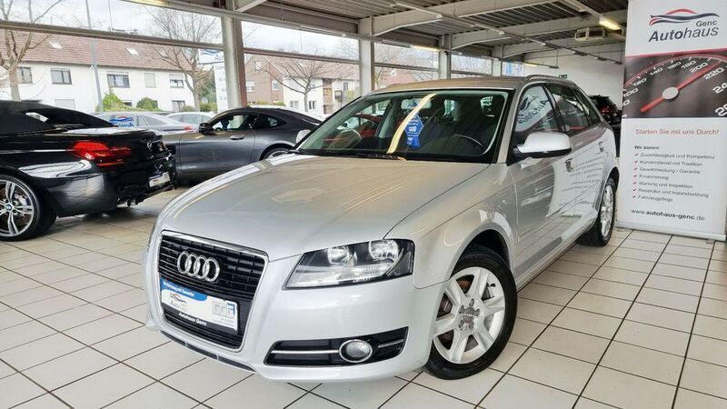 Eissilber metallic Gebraucht 2012 Audi A3 Sportback Attraction Kleinwagen | 8.700 € (Fairer Preis) - Bild 1/4