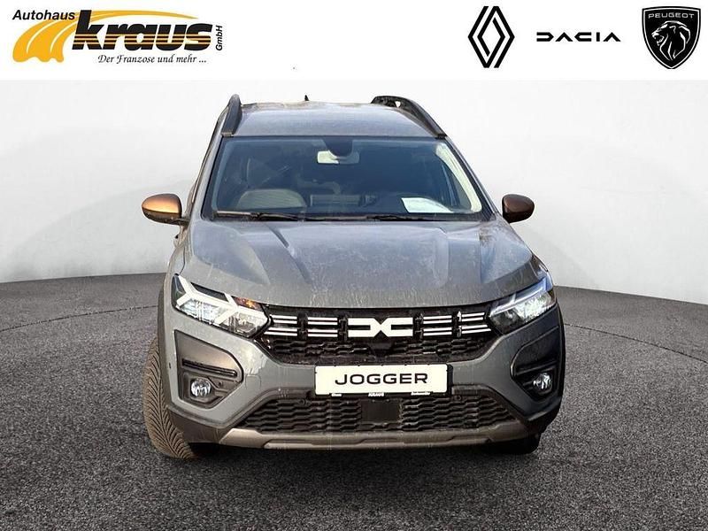 Terracottabraun Neu 2025 Dacia Jogger Extreme Van / Kleinbus | 21.977 € (Fairer Preis) - Bild 1/4