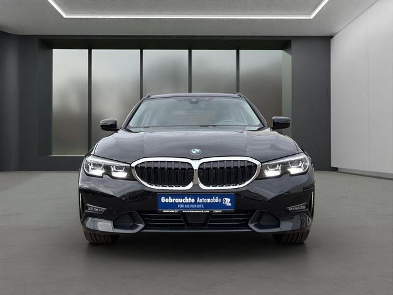 Gebraucht BMW 330 Sport Line 286 PS (210 kW) 2022 Schwarz Limousine