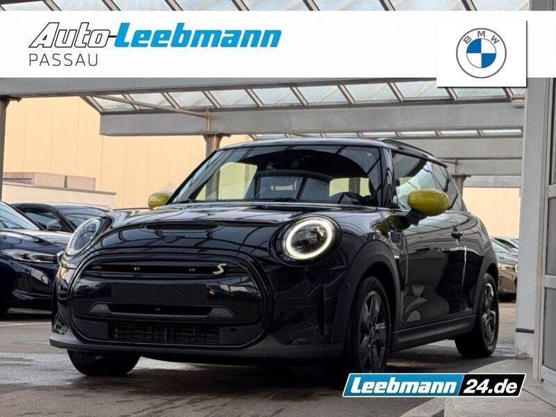 Schwarz Gebraucht 2023 Mini Cooper SE Kleinwagen | 20.690 € (Guter Preis) - Bild 1/4