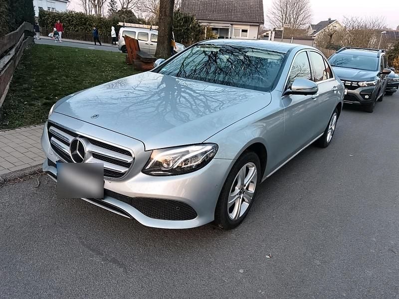 Gebraucht Mercedes E200 Avantgarde 184 PS (135 kW) 2017 Grau Limousine