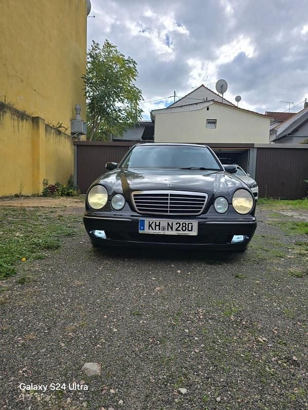 Gebraucht 1999 Mercedes E280 Limousine | 8.500 € - Bild 1/4