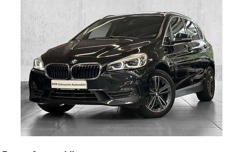 Schwarz Gebraucht 2021 BMW 218 Sport Line Kombi | 19.980 € (Fairer Preis) - Bild 1/4