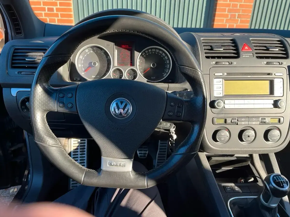 Gebraucht VW Golf V GTI 200 PS (147 kW) 2007 Violet Limousine