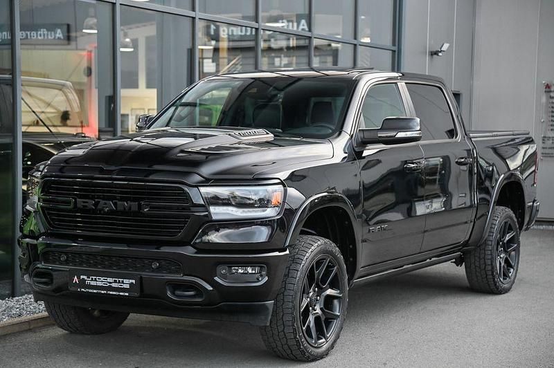 Gebraucht Dodge Ram 401 PS (294 kW) 2020 Diamond black crystal metallic Pickup