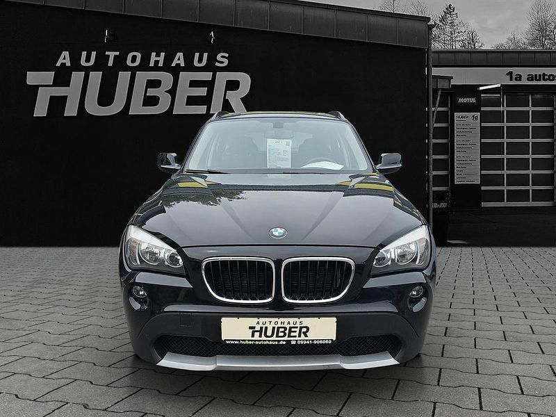 Schwarz Gebraucht 2012 BMW X1 SUV | 6.399 € (Etwas zu teuer) - Bild 1/4