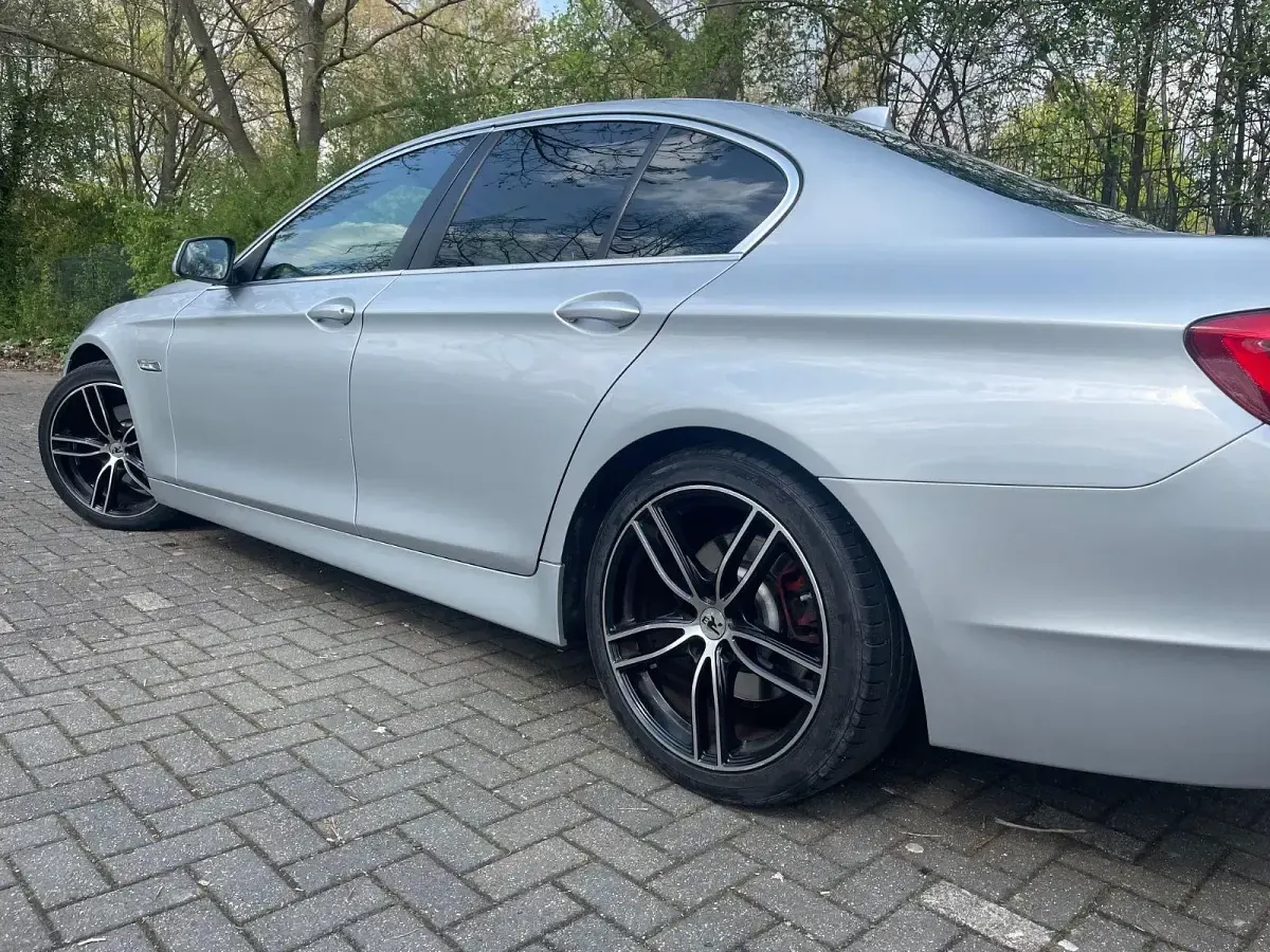 Gebraucht BMW 520 Efficient Dynamics 184 PS (135 kW) 2011 Silber Limousine