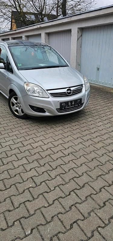 Gebraucht Opel Zafira 150 PS (110 kW) 2008 Grau Van / Kleinbus