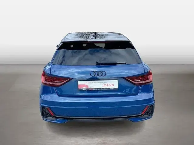 Gebraucht Audi A1 Sportback Ambiente 150 PS (110 kW) 2022 Ascariblau metallic Kleinwagen