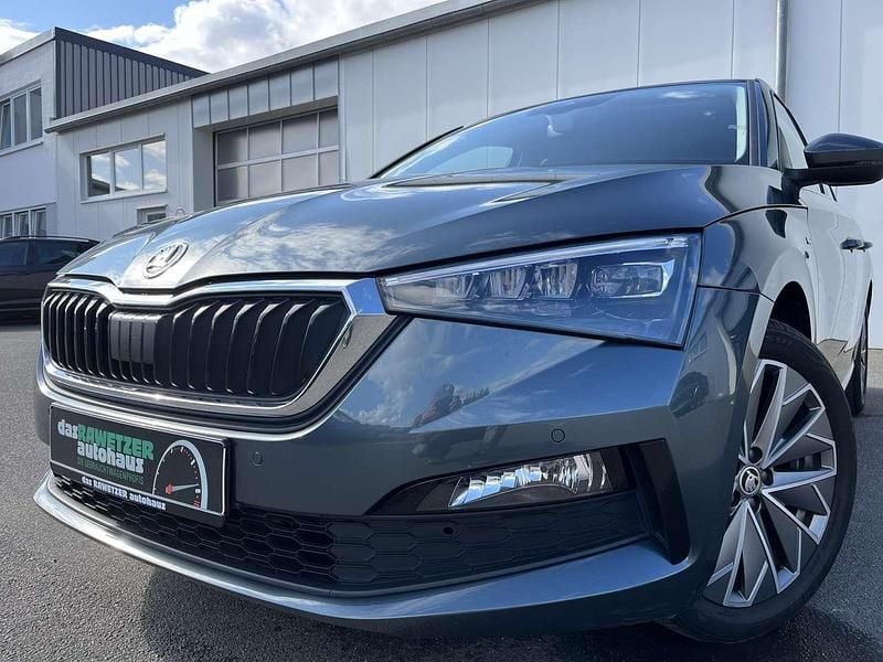Grau Gebraucht 2021 Skoda Scala Clever Kleinwagen | 18.860 € (Fairer Preis) - Bild 1/4
