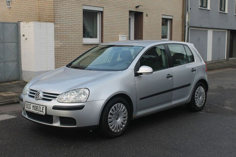 Silber Gebraucht 2005 VW Golf V Trendline Limousine | 2.950 € (Etwas zu teuer) - Bild 1/4