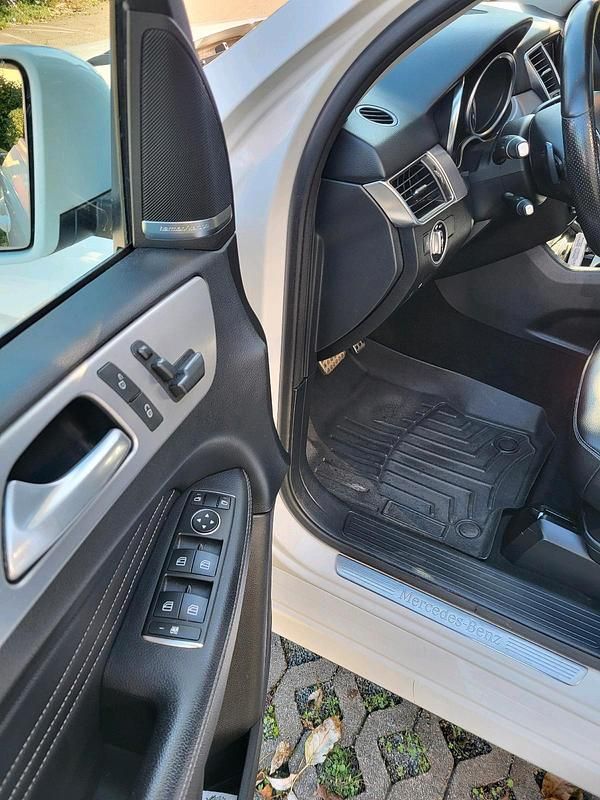 Gebraucht Mercedes ML250 204 PS (150 kW) 2013 Weiß SUV