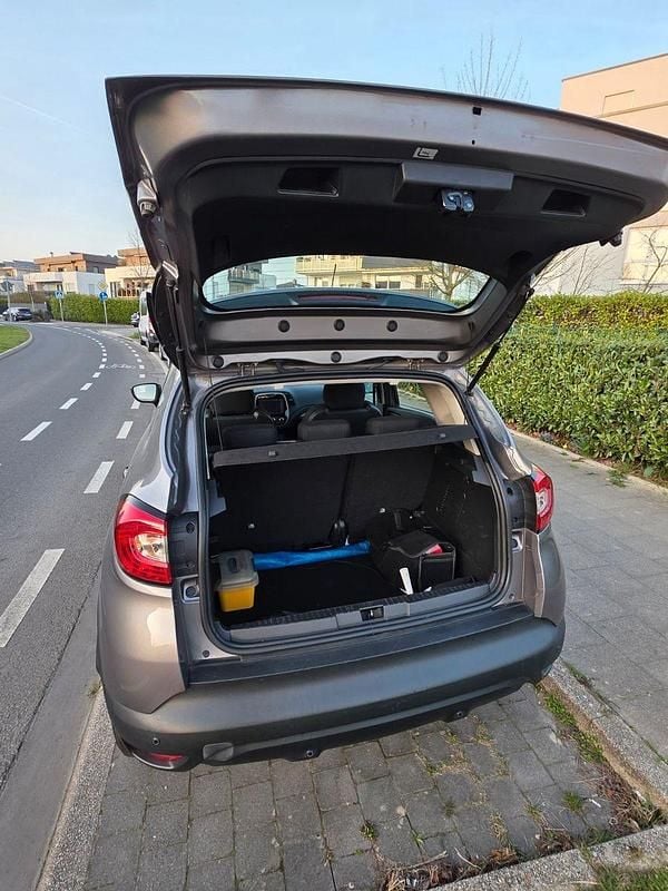 Gebraucht Renault Captur Experience 110 PS (80 kW) 2015 Grau SUV
