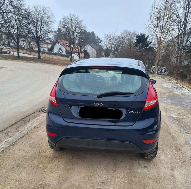 Gebraucht Ford Fiesta 60 PS (44 kW) 2010 Blau Limousine