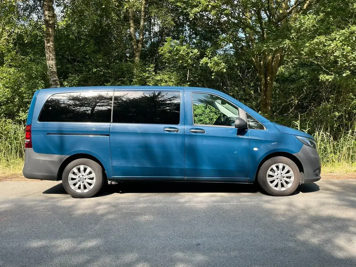 Gebraucht Mercedes Vito Edition 165 PS (121 kW) 2017 Blau Van