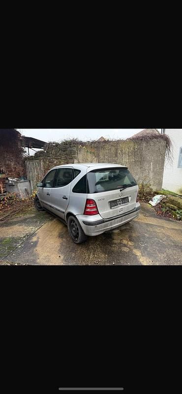 Silber Gebraucht 2001 Mercedes A170 Kleinwagen | 600 € - Bild 1/3