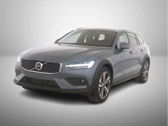 Gebraucht Volvo V60 CC Ultimate 250 PS (183 kW) 2024 Thunder grey / metallic Kombi
