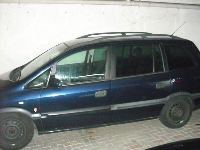 Gebraucht Opel Zafira 101 PS (74 kW) 1999 Blau Van / Kleinbus
