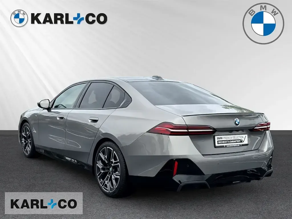 Gebraucht BMW 520 M Sport 190 PS (139 kW) 2024 Grau Limousine