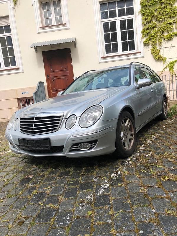 Silber Gebraucht 2008 Mercedes E280 Avantgarde Kombi | 6.800 € (Guter Preis) - Bild 1/4