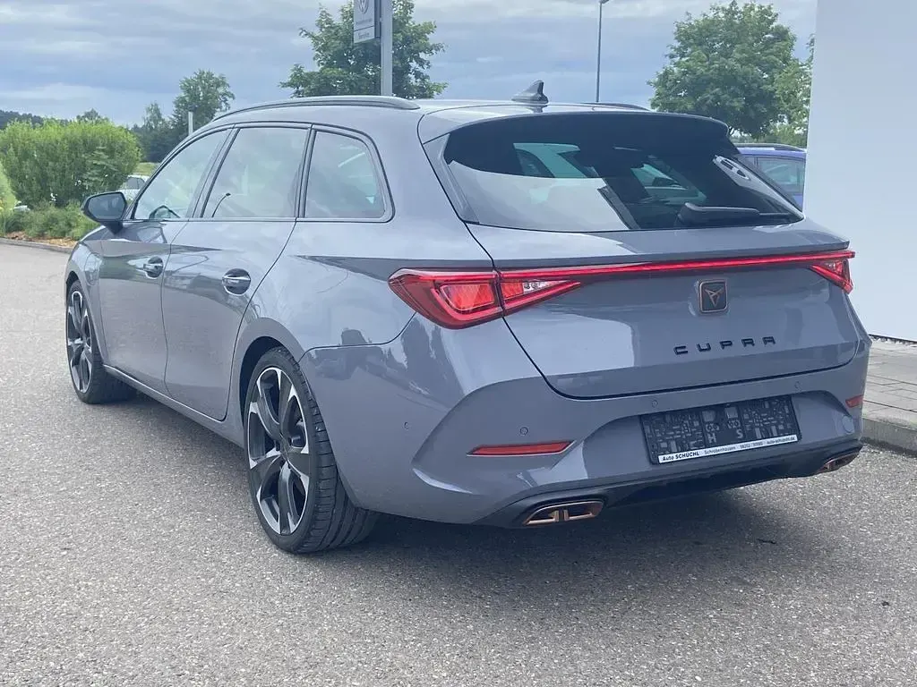 Gebraucht Cupra Leon VZ 245 PS (180 kW) 2024 Grau Kombi