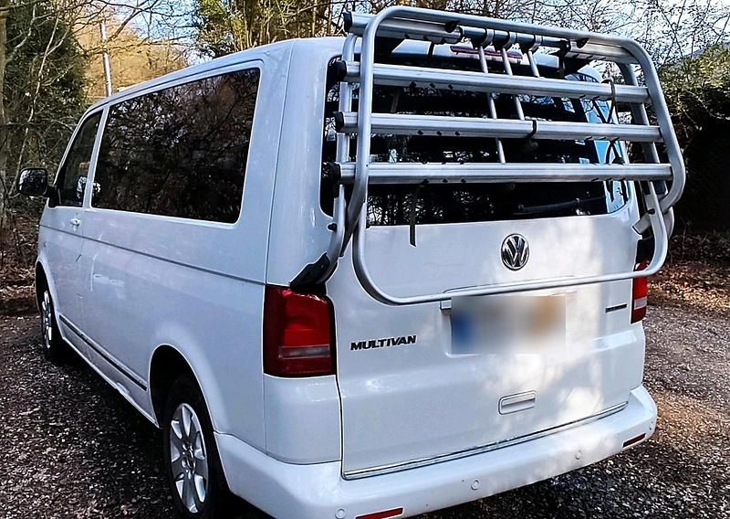 Gebraucht VW Multivan 114 PS (83 kW) 2012 Weiß Van / Kleinbus
