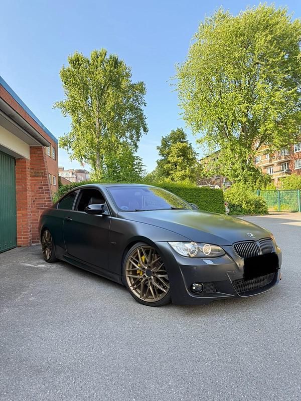Grau Gebraucht 2006 BMW 335 Performance Coupé | 11.500 € - Bild 1/4