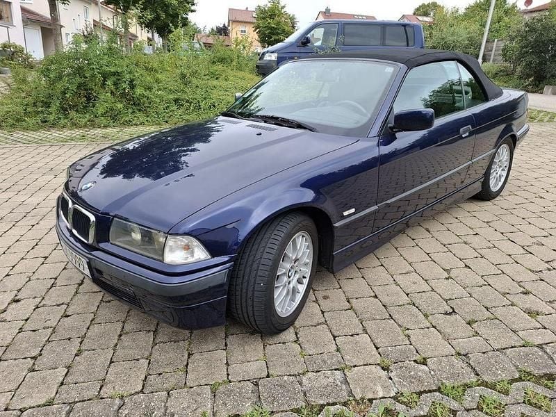 Gebraucht BMW 318 Cabriolet 116 PS (85 kW) 1998 Blau Cabrio