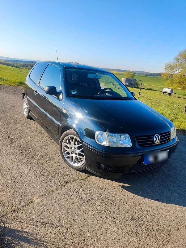 Brugt VW Polo 60 HK (44 kW) 2001 Sort Hatchback
