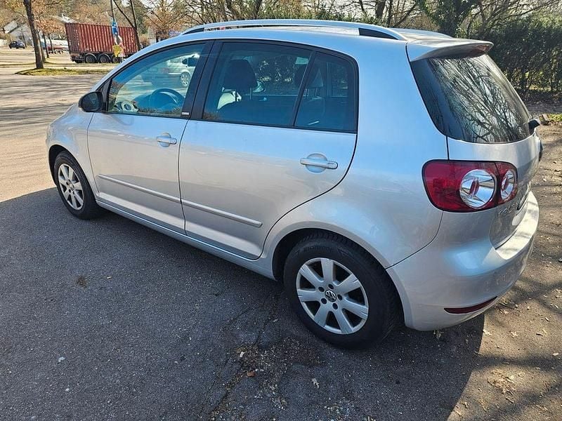 Gebraucht VW Golf Plus Cross Team 105 PS (77 kW) 2011 Silber Van / Kleinbus
