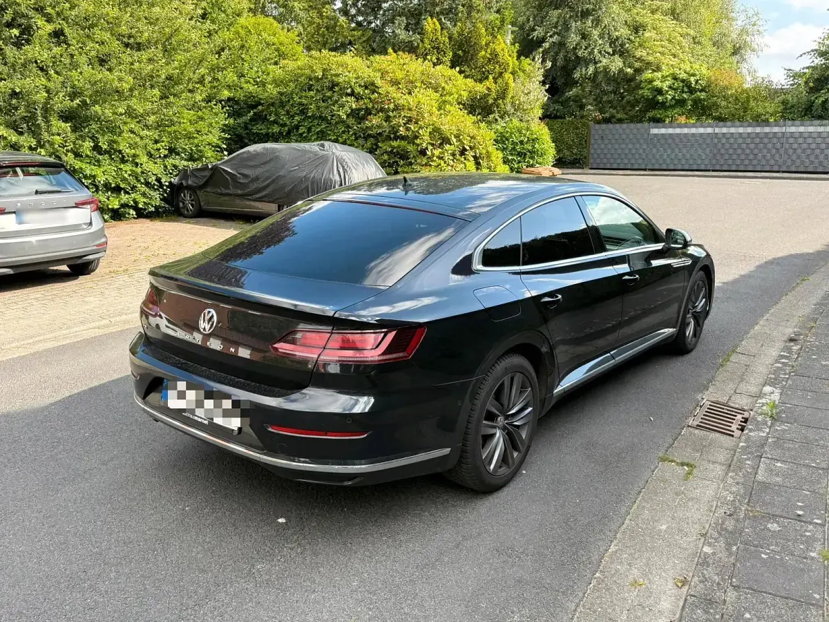 Gebraucht VW Arteon Elegance 150 PS (110 kW) 2017 Schwarz Kleinwagen