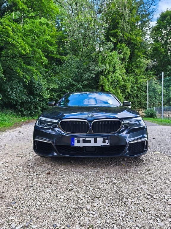 Gebraucht BMW M550 Performance 400 PS (294 kW) 2019 Grau Limousine