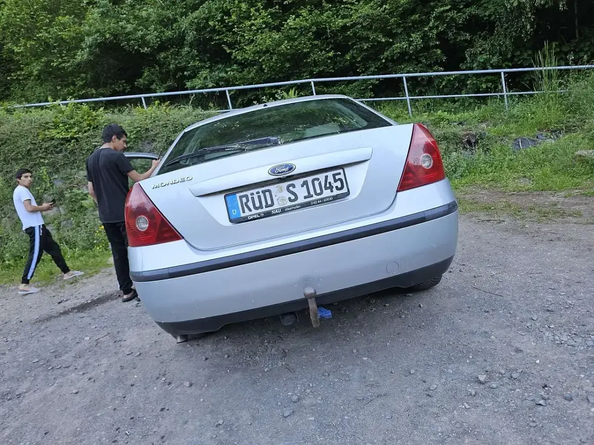 Gebraucht Ford Mondeo Trend 145 PS (106 kW) 2001 Limousine