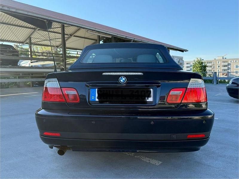 Gebraucht BMW 318 Cabriolet 143 PS (105 kW) 2005 Blau Cabrio