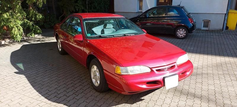 Second-hand Ford Thunderbird 140 CP (102 kW) 1996 Roșu Coupe