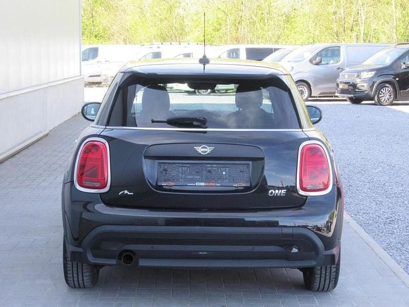 Second-hand Mini ONE 102 CP (75 kW) 2022 Negru Hatchback
