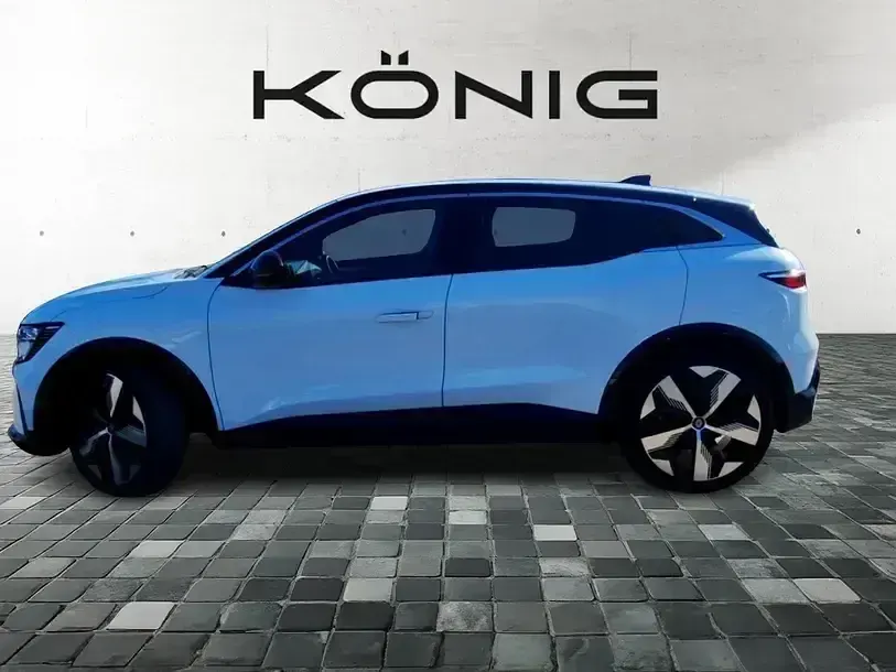 Używany Renault Megane E-Tech Techno 160 kW (218 KM) 2023 Biały Sedan/Limuzyna