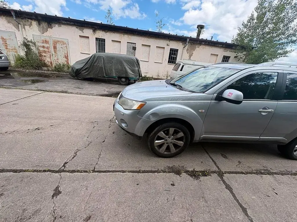Gebraucht Mitsubishi Outlander Intense 170 PS (125 kW) 2007 Silber SUV