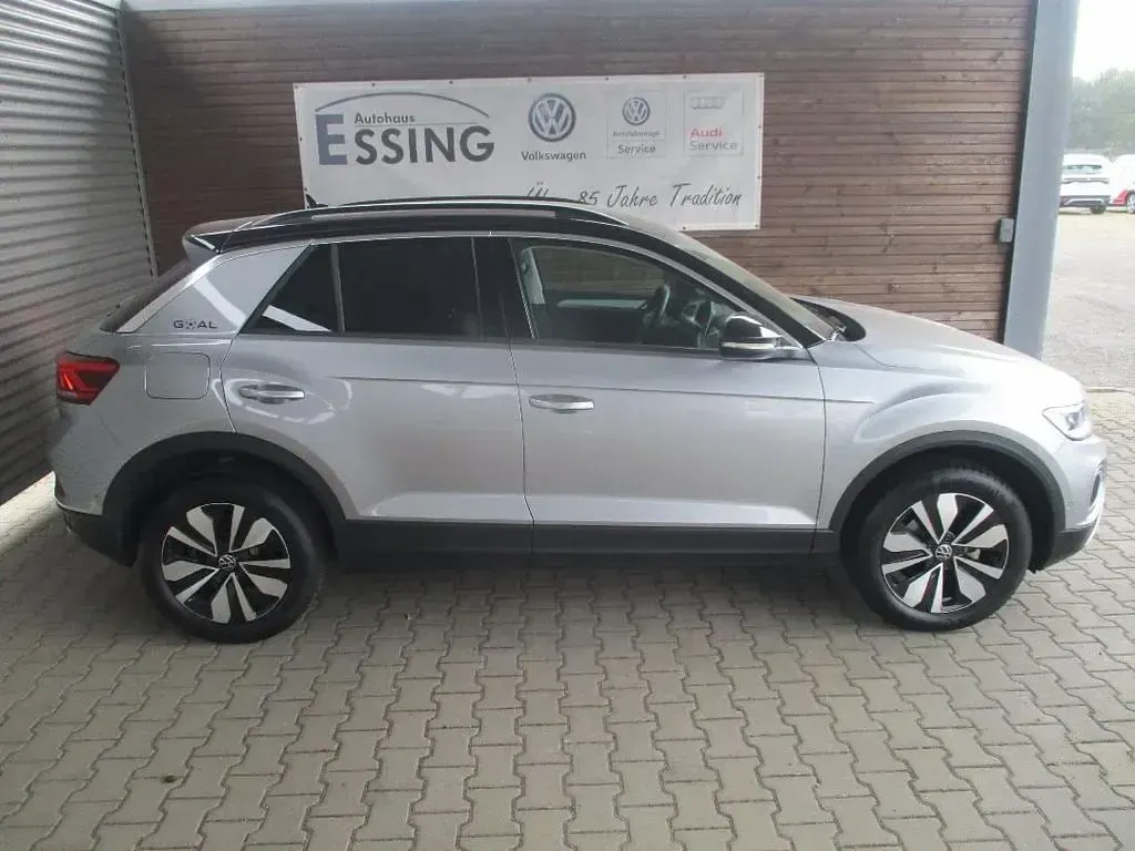 Gebraucht VW T-Roc Goal 150 PS (110 kW) 2025 Pyritsilber metallic SUV
